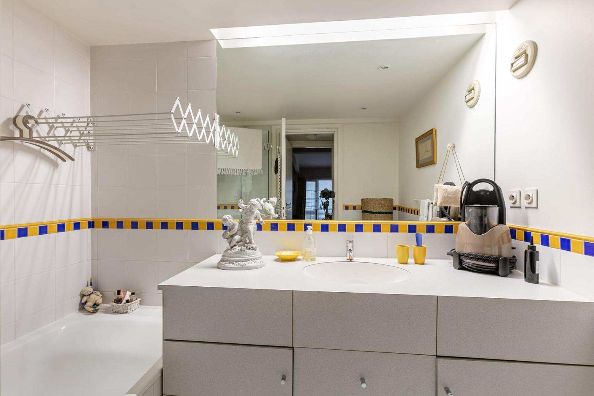 Duplex With Wifi Near The Seine * Parigi